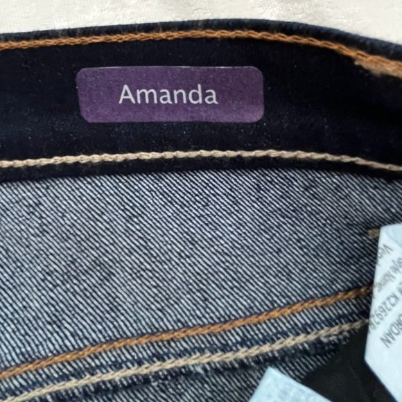 Gloria Vanderbilt Amanda DARK BLUE WASH SLIMMING JEANS SIZE 14P NWOT - Picture 3 of 8